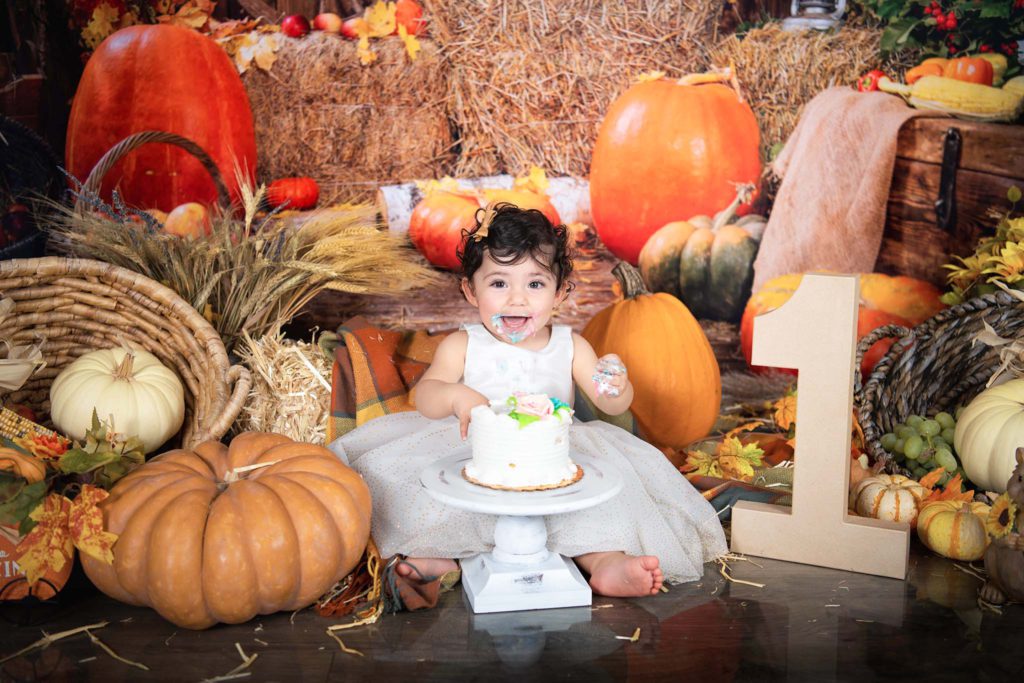 This beautiful setup I use usually for pumpkin mini sessions. A lot of parents have been choosing this setup for smash cake photo sessions as well:)