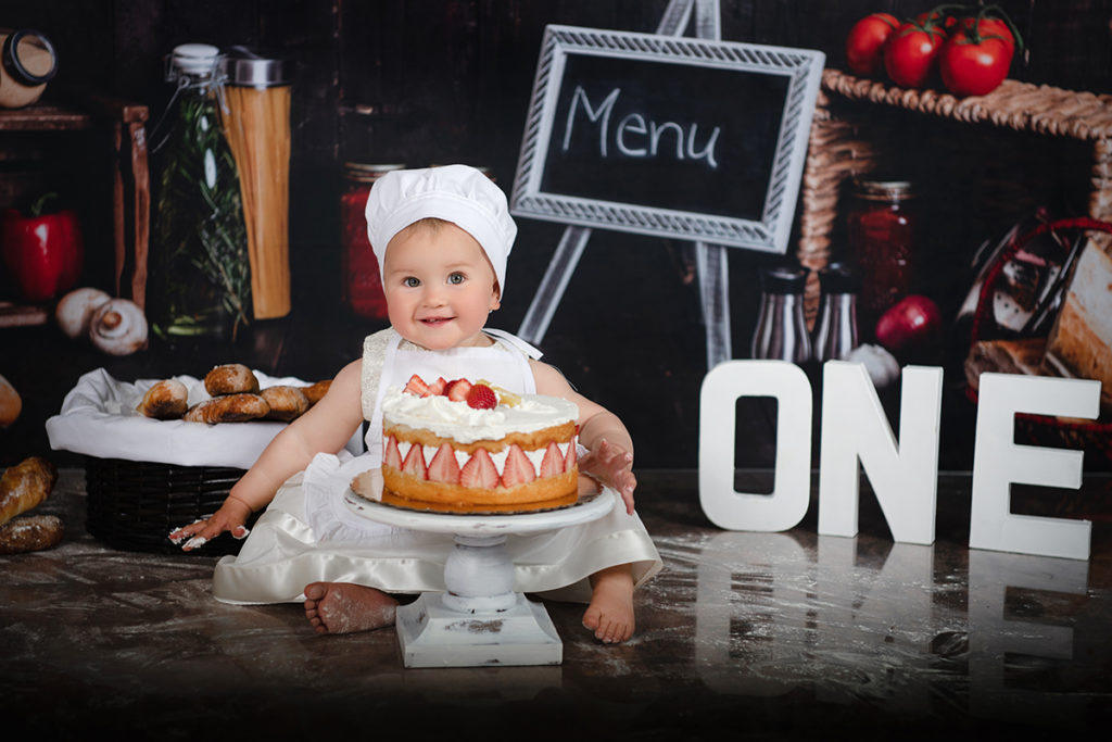A little chef in her First Birthday day:)