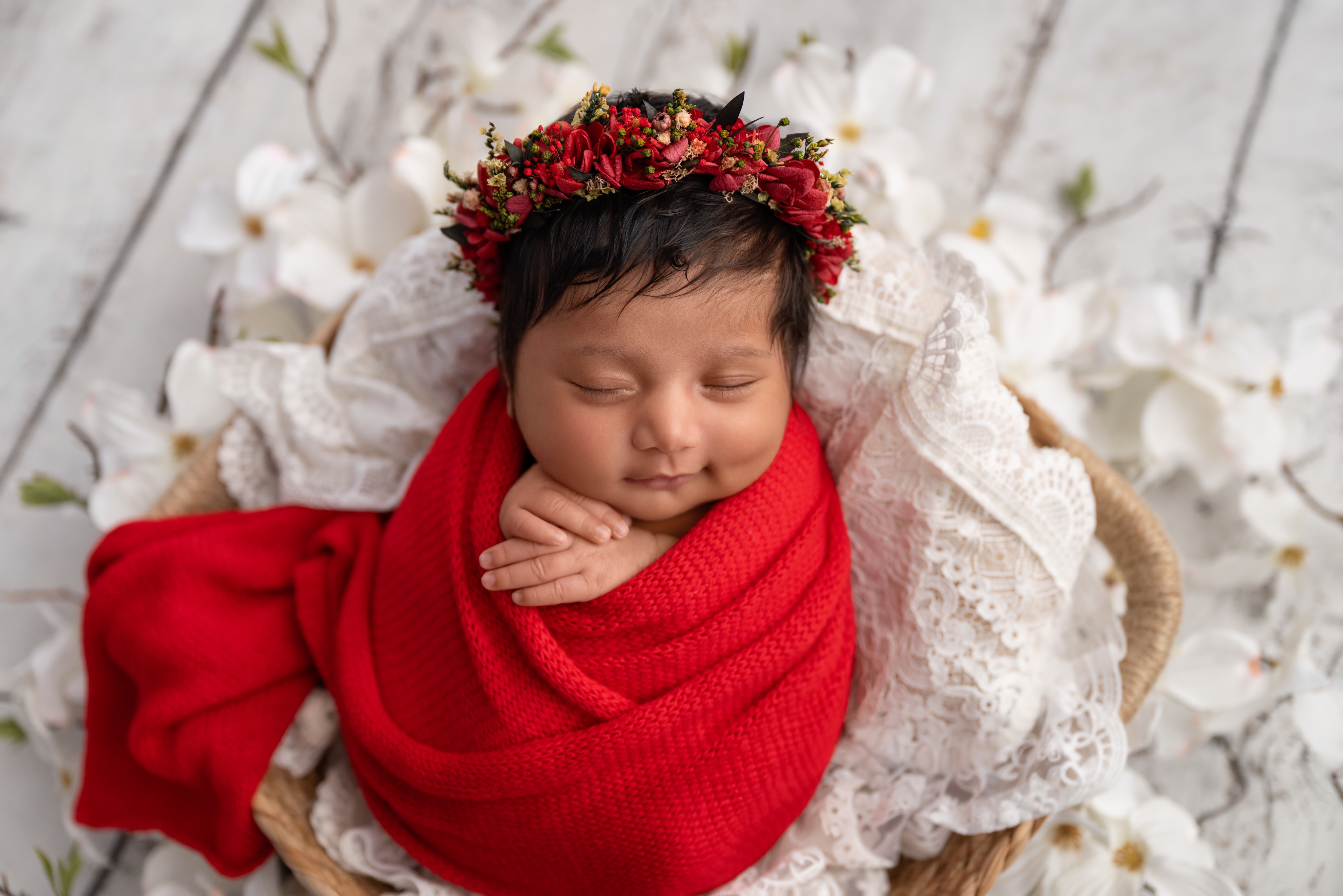 These fleeting days fly by faster than you can imagine. If you’re expecting or just welcomed your baby, now is the time to book your newborn session! DM me to reserve your spot — I’d love to create beautiful, timeless images you’ll treasure forever 💕 info@olenamolochko.com  #newbornphotography #bayareanewbornphotographer #newbornandfamilyphotography #sfbayareaphotographer #babyprofessionalphotography